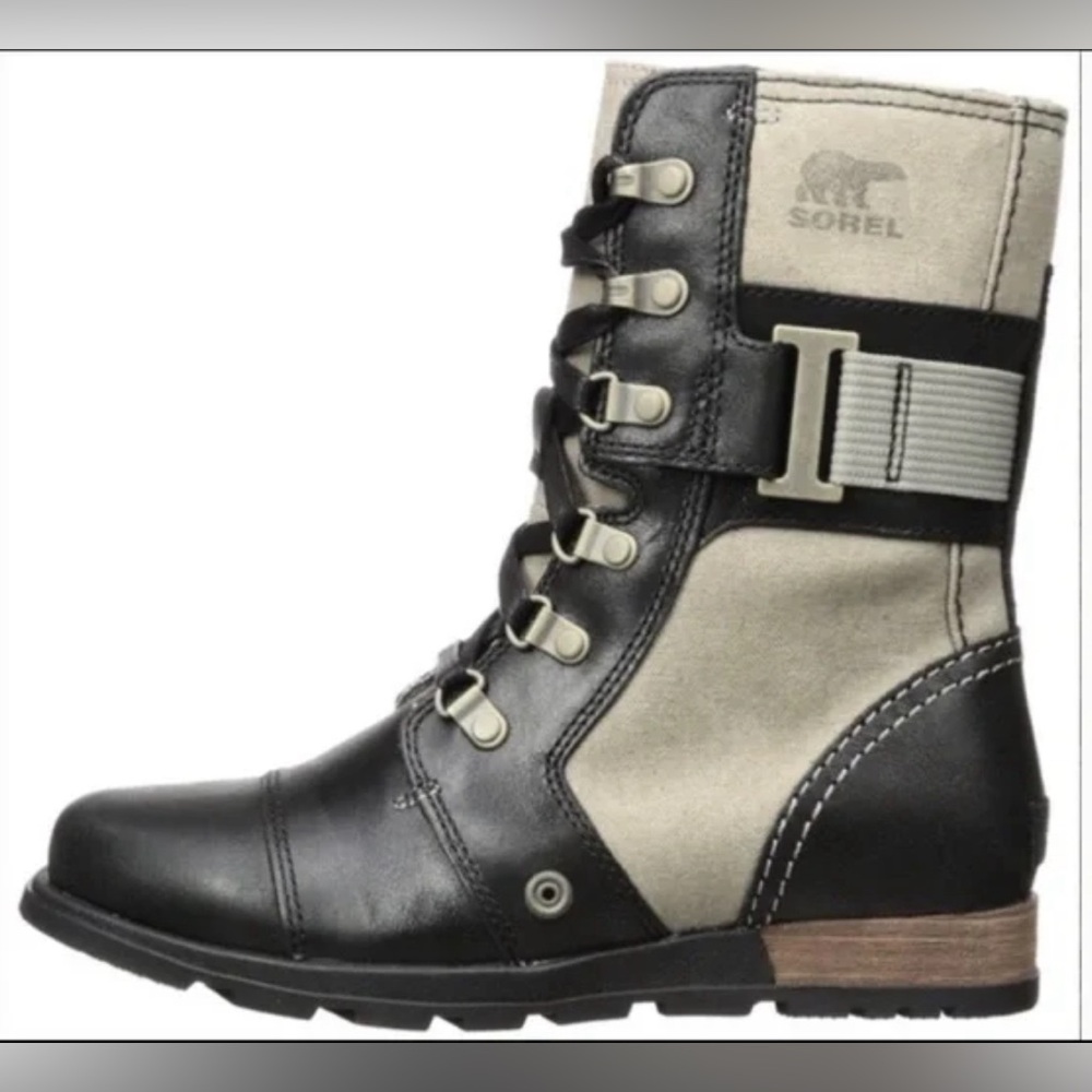 Sorel Black and Tan Lace-Up Ankle Boots with Buckle